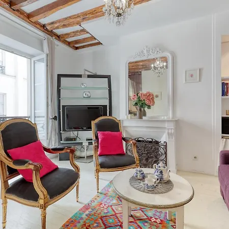 Parisian Cocoon 1bdr Flat - Prime Loc Le Marais باريس