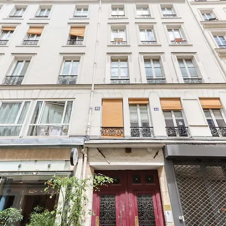 Parisian Cocoon 1bdr Flat - Prime Loc Le Marais דירה פריז