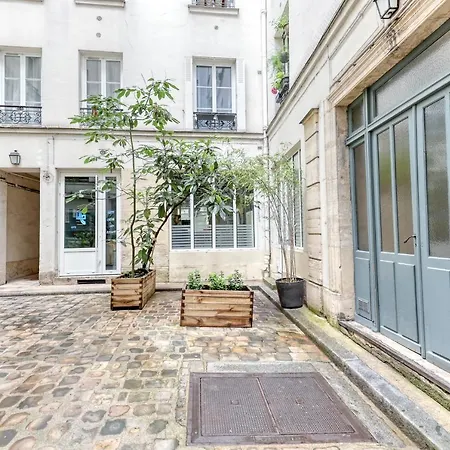 דירה Parisian Cocoon 1bdr Flat - Prime Loc Le Marais פריז